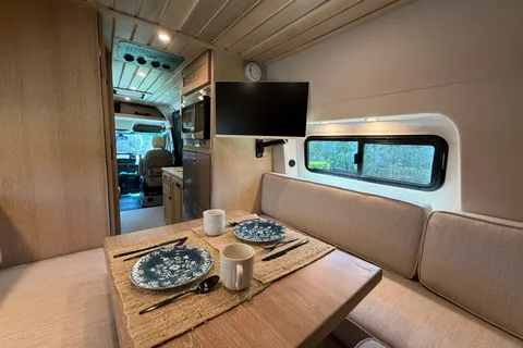 Luxe Nomad