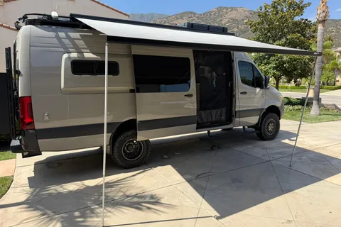 Luxe Nomad