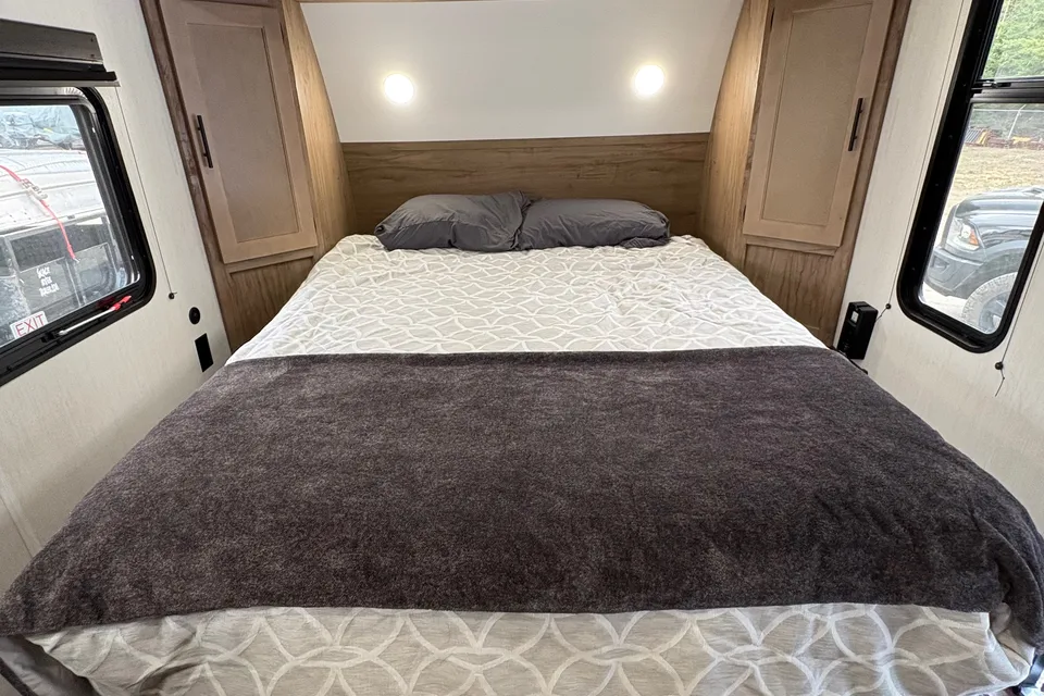 Easy-to-Tow RV | Perfect for Beginners | Fully Equipped Getaway