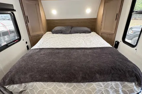 Easy-to-Tow RV | Perfect for Beginners | Fully Equipped Getaway