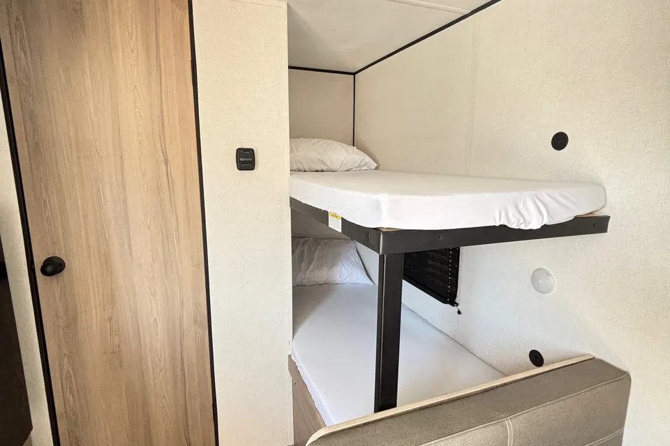 Jr's Keystone Coleman Travel Trailer