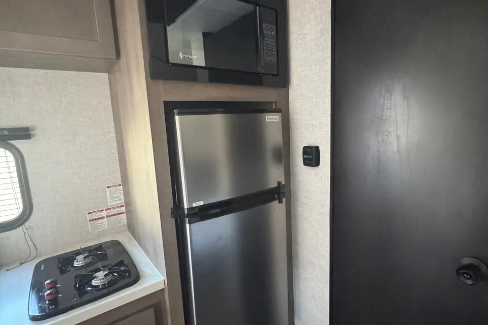 lindsey's Highland Ridge RV 177bh Travel Trailer