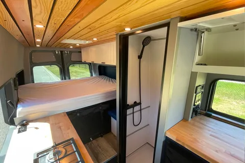 Ben's - Luxury Adventure Van