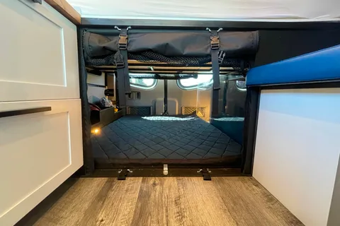 Ben's - Luxury Adventure Van