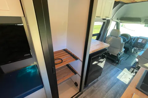 Ben's - Luxury Adventure Van