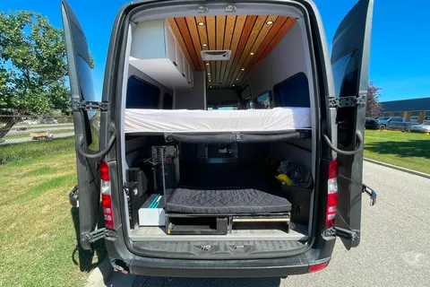 Ben's - Luxury Adventure Van
