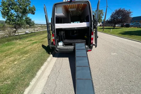 Ben's - Luxury Adventure Van