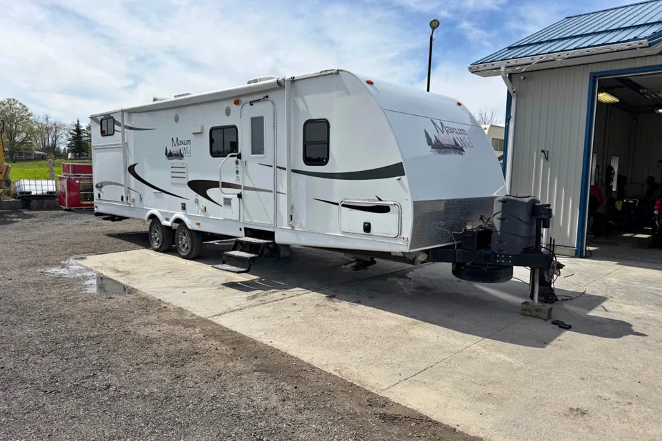 Jack's Heartland 29BUDS Travel Trailer