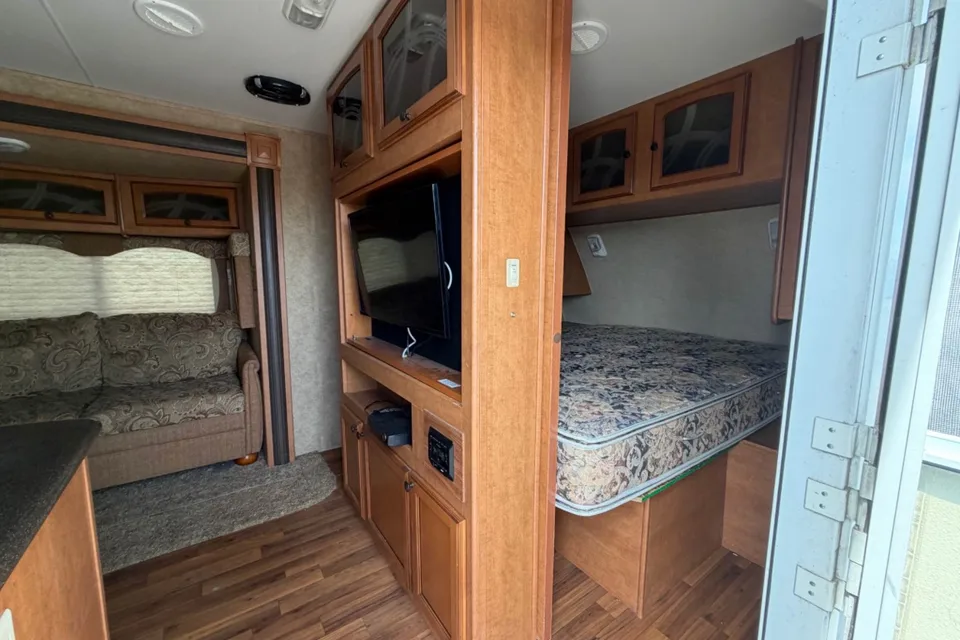 Jack's Heartland 29BUDS Travel Trailer