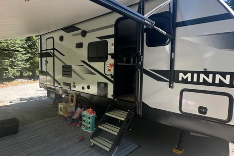 23 Foot Travel Trailer, Bunkbeds! Fully equipt !