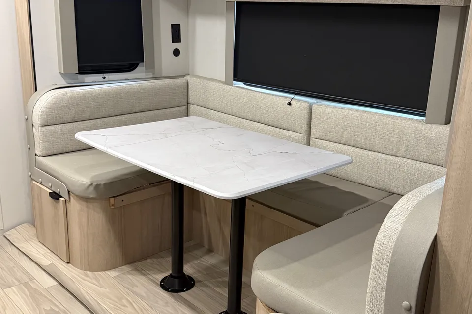 23 Foot Travel Trailer, Bunkbeds! Fully equipt !