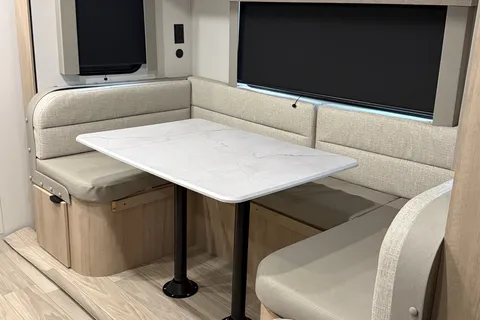 23 Foot Travel Trailer, Bunkbeds! Fully equipt !