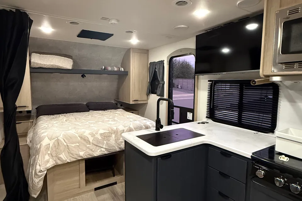 23 Foot Travel Trailer, Bunkbeds! Fully equipt !