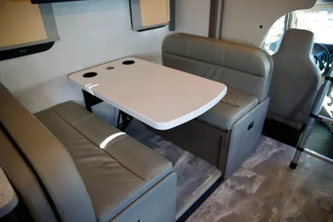 NEW Fully Equipped Quantum Bunkhouse With Solar!