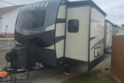 Forest River 8336bh Travel Trailer