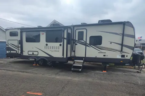 Forest River 8336bh Travel Trailer