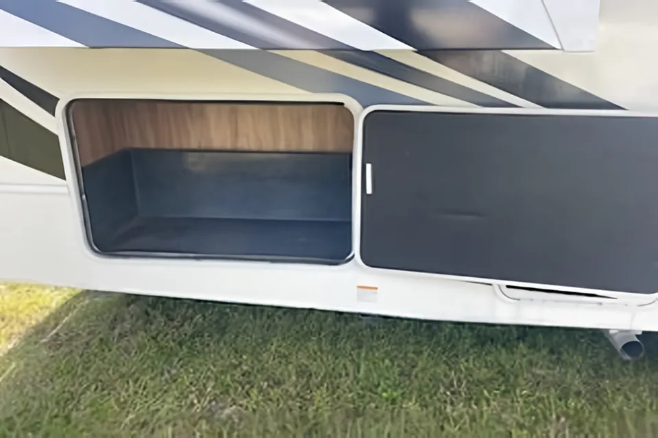 The Mobile Memory Maker