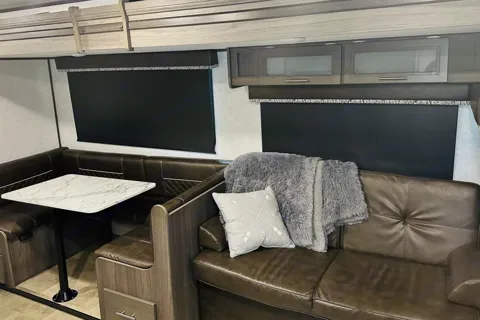 "Koda" ***Delivery Only*** 2021 Dutchmen Kodiak 283BHSL Travel Trailer