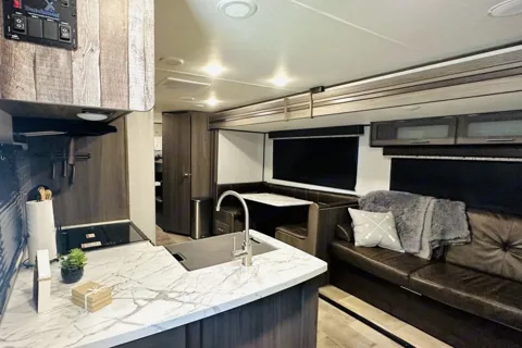 "Koda" ***Delivery Only*** 2021 Dutchmen Kodiak 283BHSL Travel Trailer