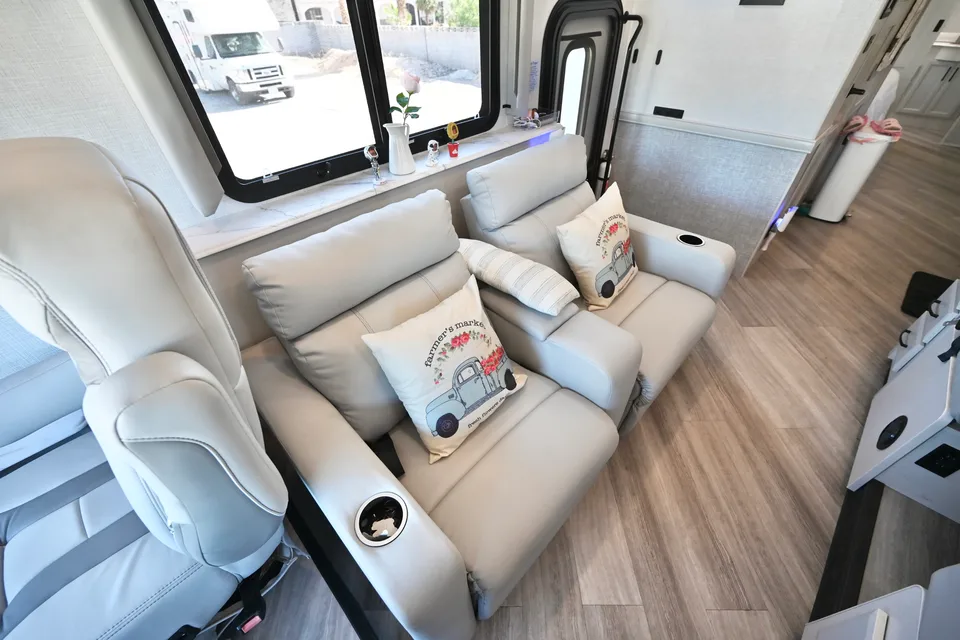 RV'ers Dream Coach