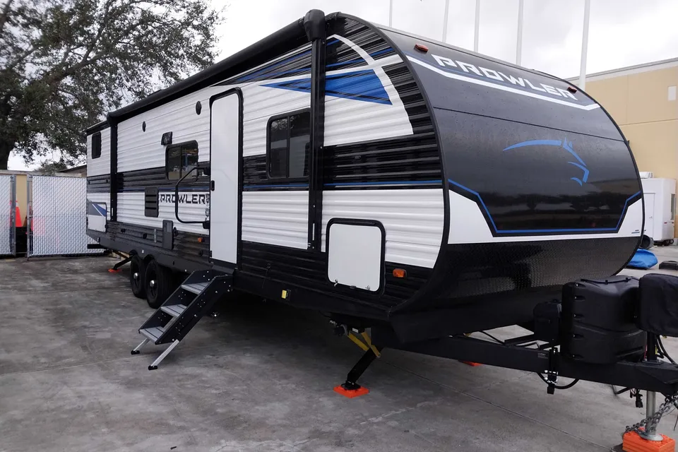 Julian's Heartland 303BH Travel Trailer