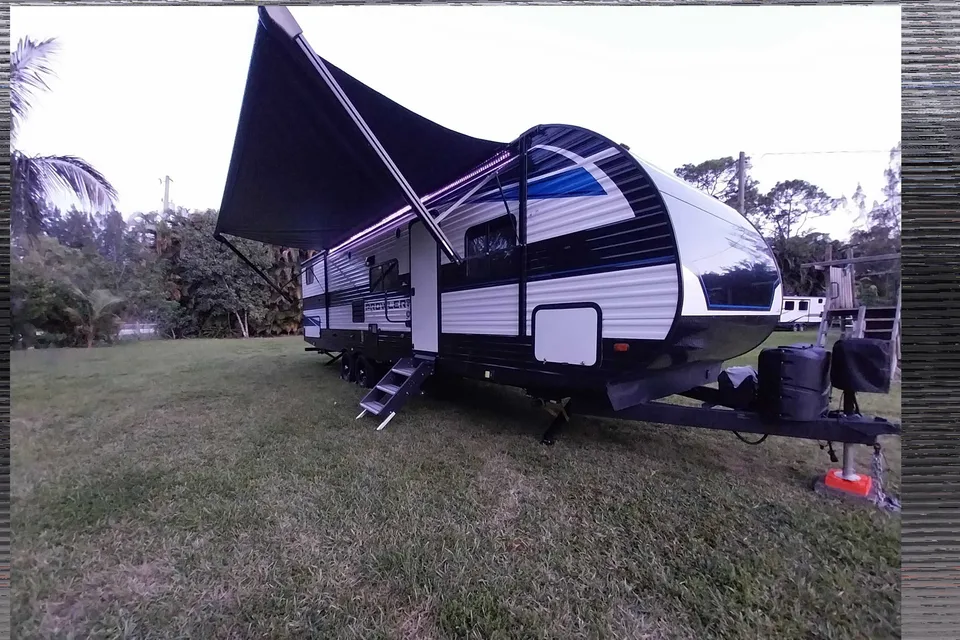 Julian's Heartland 303BH Travel Trailer