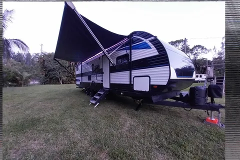 Julian's Heartland 303BH Travel Trailer