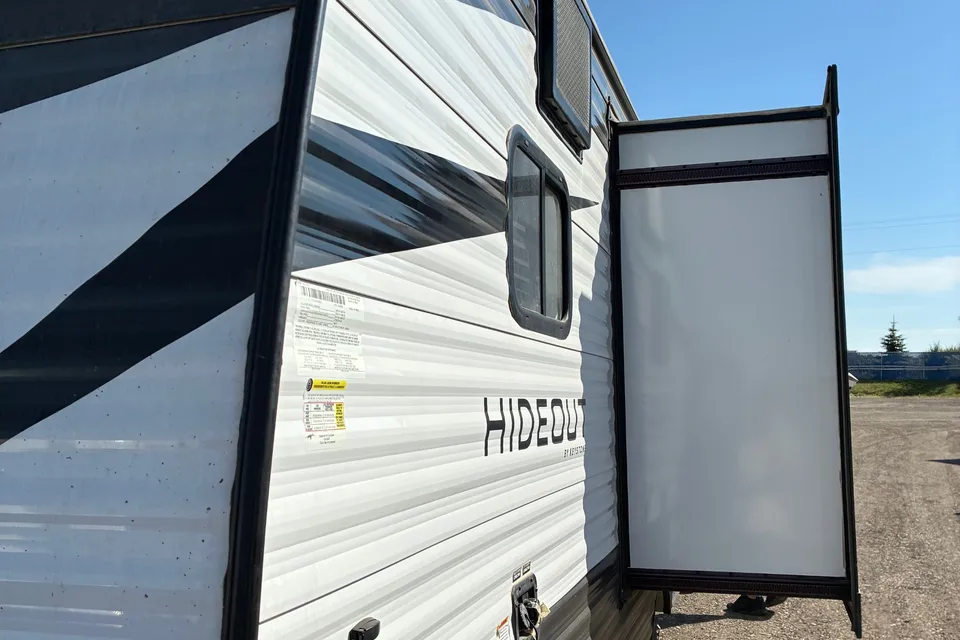 Phong's Forest River BH170 Travel Trailer