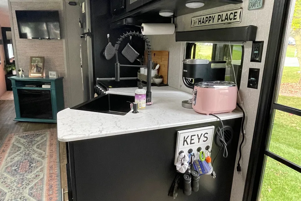 Serenty II - Forest River Grey Wolf 29te Travel Trailer