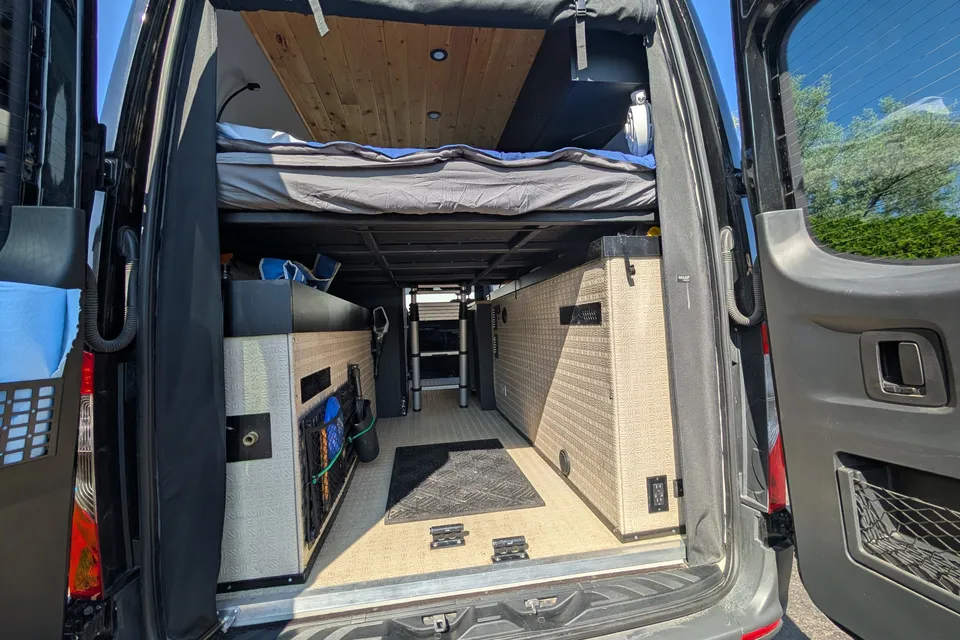 Mobile Cyclist Headquarters