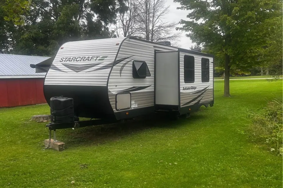 Derrick's Starcraft Autumn Ridge Travel Trailer
