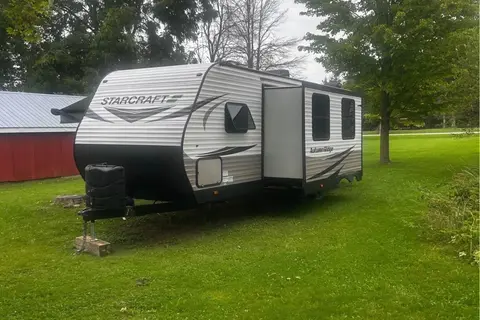 Derrick's Starcraft Autumn Ridge Travel Trailer