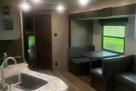Derrick's Starcraft Autumn Ridge Travel Trailer