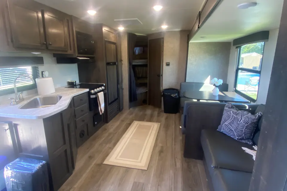 Derrick's Starcraft Autumn Ridge Travel Trailer