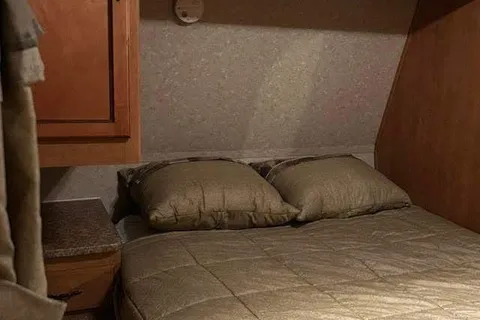 Brad's Palomino Puma 33FQSS Travel Trailer