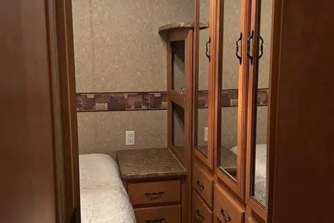 Brad's Palomino Puma 33FQSS Travel Trailer