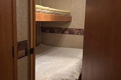 Brad's Palomino Puma 33FQSS Travel Trailer