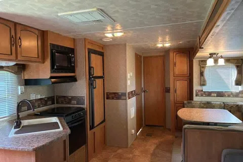 Brad's Palomino Puma 33FQSS Travel Trailer