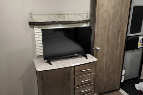 34 foot 3 slide out 2020 forest river 34bhts travel trailer