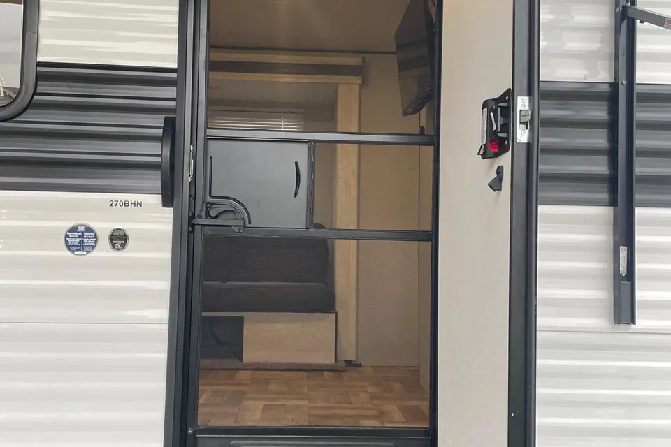 Neighbor's Grand River 270BHSN Northern Edition Travel Trailer