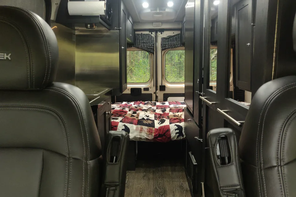 Van Ilse Roadtek Zion. The perfect west coast explorer 