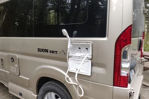Van Ilse Roadtek Zion. The perfect west coast explorer 