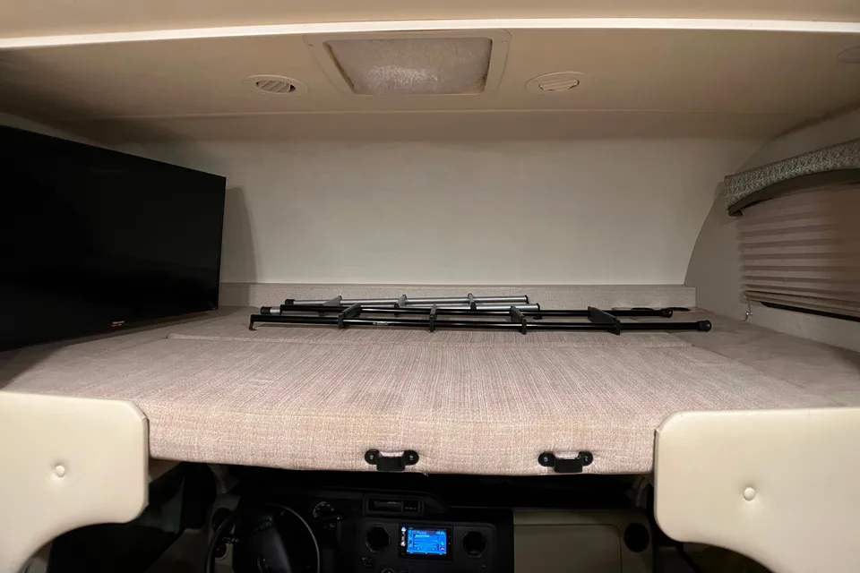 **sleeps 10** 2020 Thor Motor Coach Chateau Class C