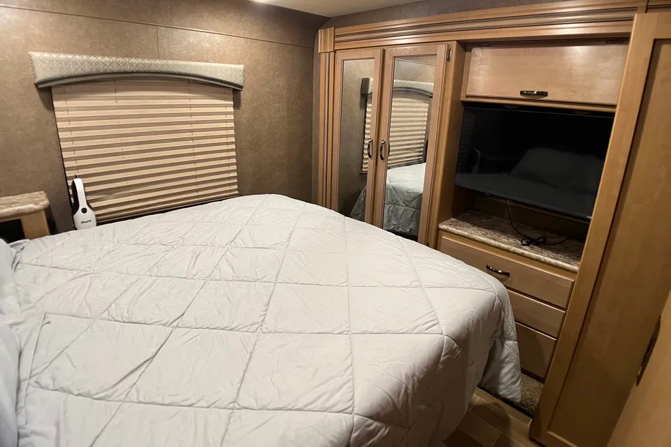 **sleeps 10** 2020 Thor Motor Coach Chateau Class C
