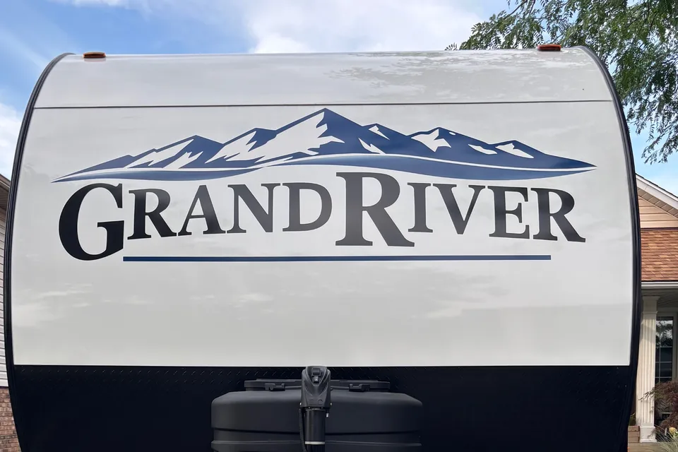 stephen's Grand River 27tf BHS Travel Trailer