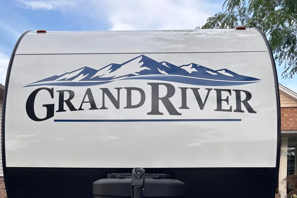 stephen's Grand River 27tf BHS Travel Trailer