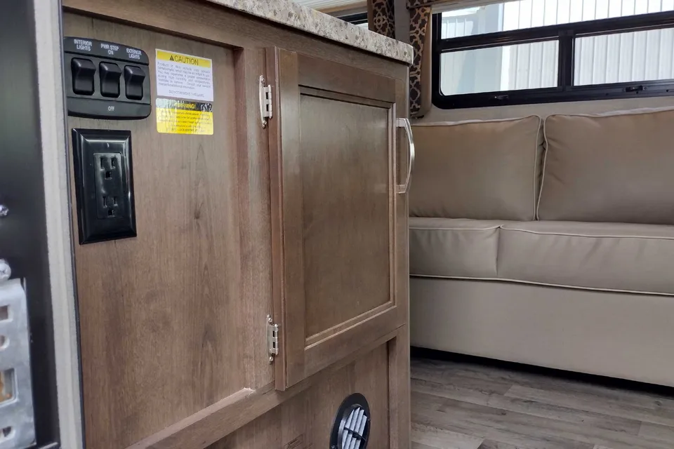 Like NEW Jayco RedHawk Ready for your Next Family Adventure 