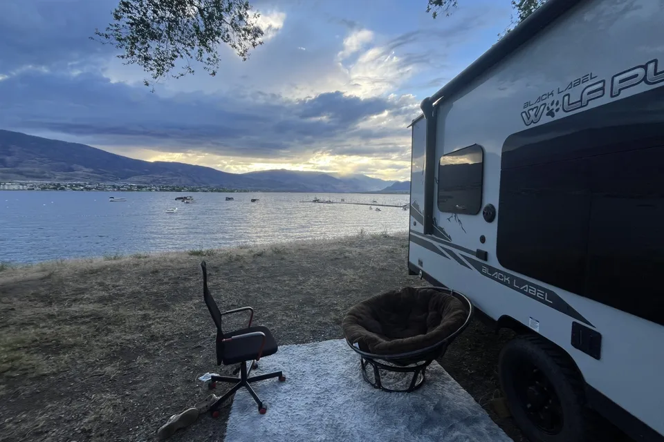 Michael's Wolf Pup Black Label Toy Hauler