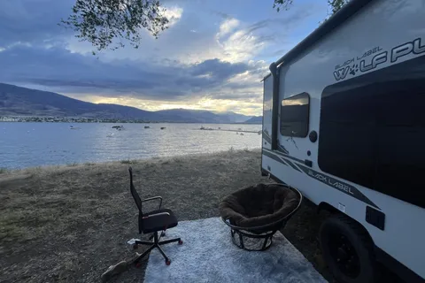 Michael's Wolf Pup Black Label Toy Hauler