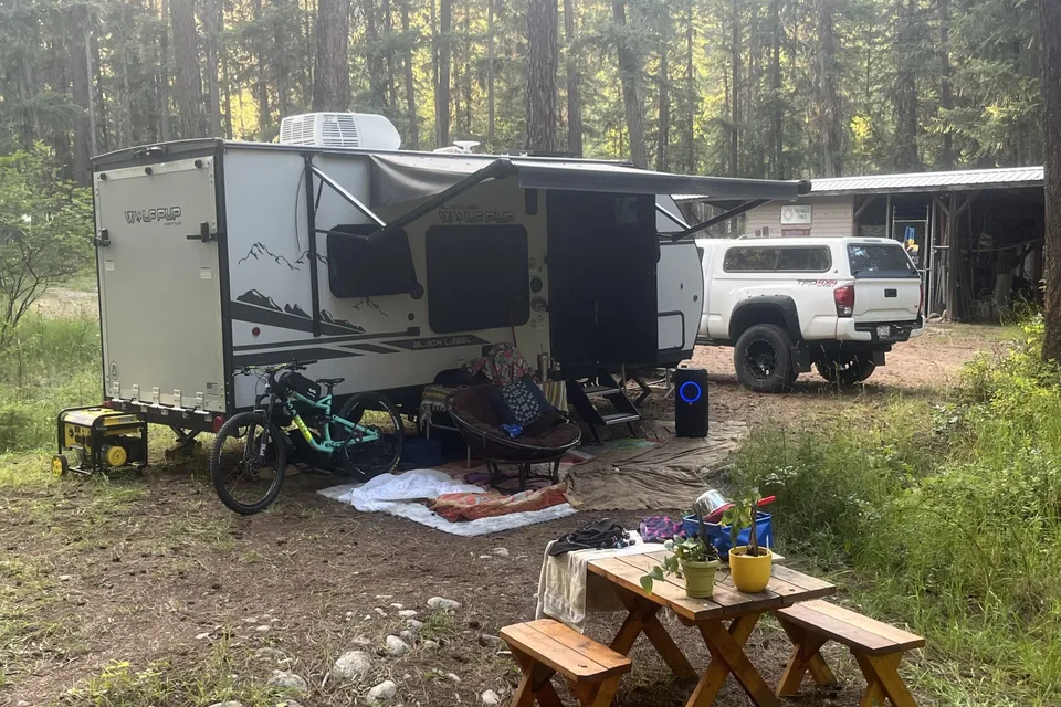 Michael's Wolf Pup Black Label Toy Hauler